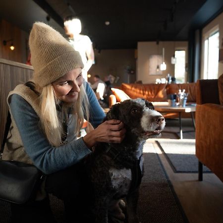 Haltia Lake Lodge Nature Boutique Hotel & Glamping Esbo Exteriör bild