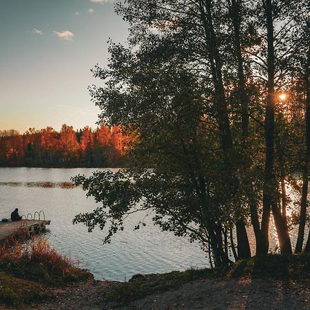 Haltia Lake Lodge Nature Boutique Hotel & Glamping Esbo Exteriör bild
