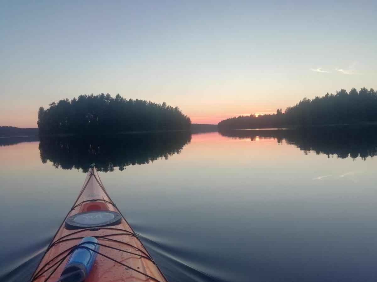 Haltia Lake Lodge Nature Boutique Hotel & Glamping Esbo Exteriör bild